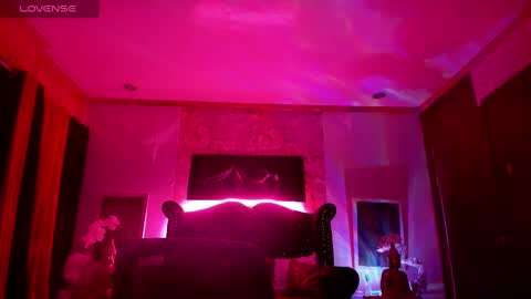 Jade online show from 12-27-24, 10:55