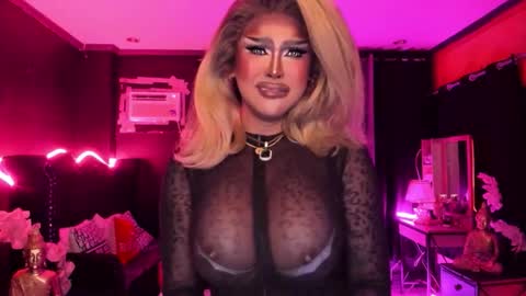 Jade online show from 10-30-25, 01:45