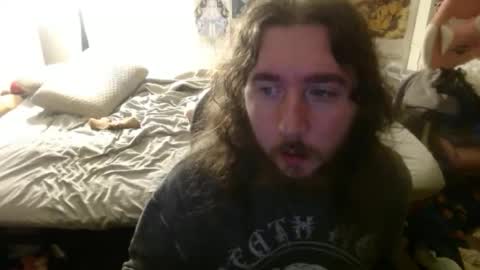 Snapshot of trentpooly0 chatting on 10-31-25, 12:06 Zerith online show from 10-31-25, 12:06