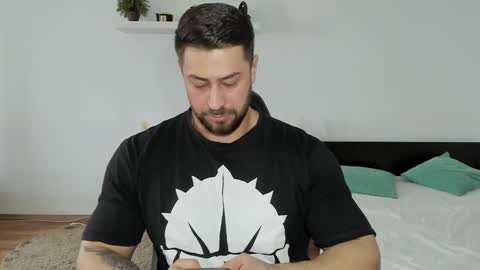 Snapshot of trentwest_ chatting on 12-05-24, 09:50 Trent online show from 12-05-24, 09:50