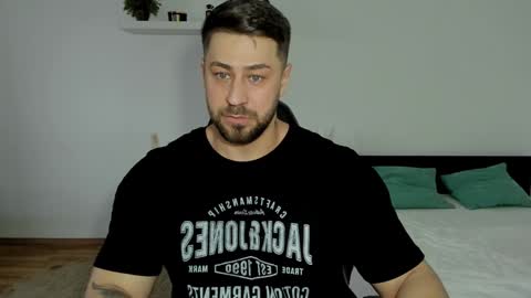 Snapshot of trentwest_ chatting on 12-09-24, 11:26 Trent online show from 12-09-24, 11:26