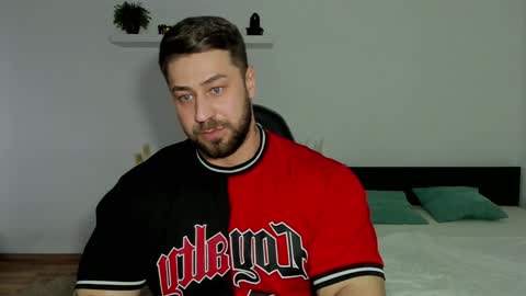 Snapshot of trentwest_ chatting on 12-17-24, 01:49 Trent online show from 12-17-24, 01:49