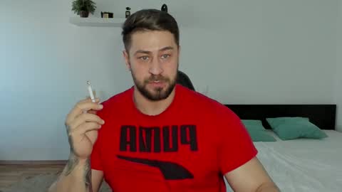 Snapshot of trentwest_ chatting on 12-18-24, 07:58 Trent online show from 12-18-24, 07:58