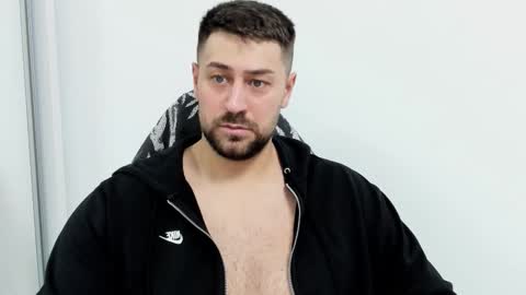 Snapshot of trentwest_ chatting on 11-26-25, 06:42 Trent online show from 11-26-25, 06:42