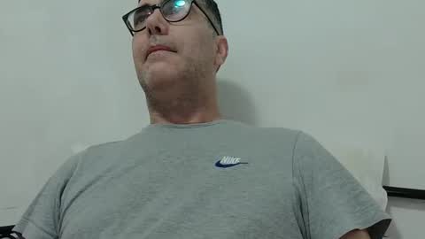 Snapshot of trevido4u chatting on 10-07-25, 02:42 trevido4u online show from 10-07-25, 02:42