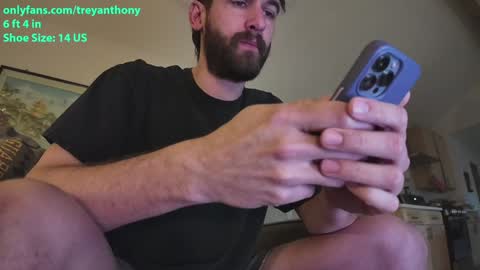 Snapshot of treyanthony chatting on 01-26-25, 03:14 decentanthony online show from 01-26-25, 03:14