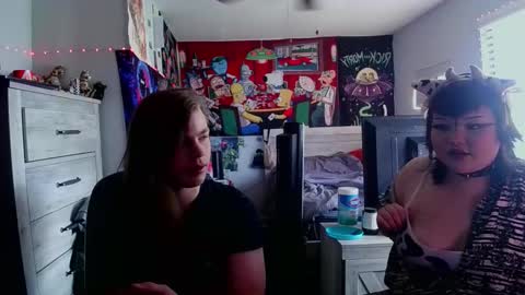 Trixie online show from 02-22-26, 07:23