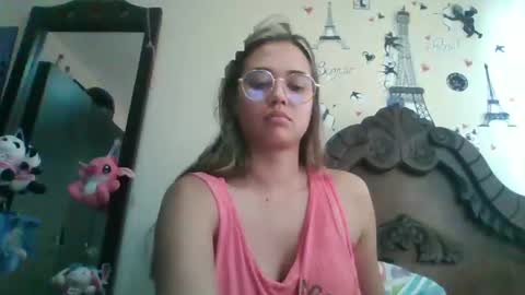 Snapshot of triana_bell chatting on 12-07-24, 09:33 triana_bell online show from 12-07-24, 09:33