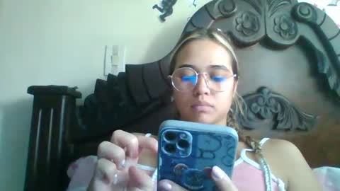 Snapshot of triana_bell chatting on 12-09-24, 04:47 triana_bell online show from 12-09-24, 04:47