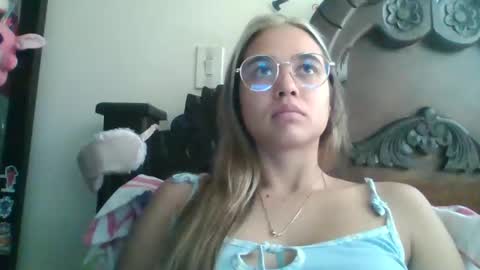 Snapshot of triana_bell chatting on 12-29-24, 05:01 triana_bell online show from 12-29-24, 05:01