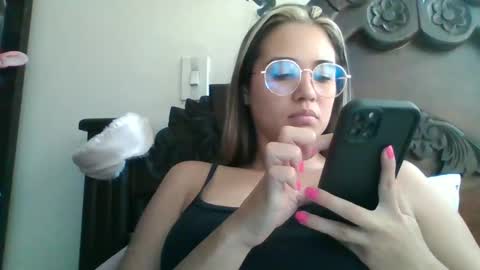Snapshot of triana_bell chatting on 01-13-25, 07:31 triana_bell online show from 01-13-25, 07:31