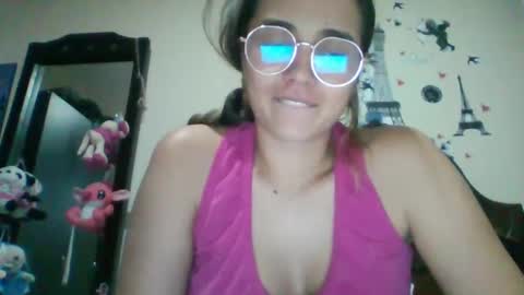 Snapshot of triana_bell chatting on 01-28-25, 01:50 triana_bell online show from 01-28-25, 01:50