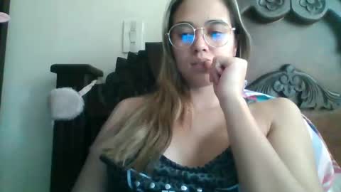 Snapshot of triana_bell chatting on 01-29-25, 06:50 triana_bell online show from 01-29-25, 06:50