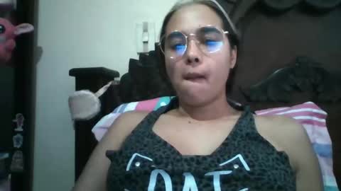Snapshot of triana_bell chatting on 01-29-25, 10:22 triana_bell online show from 01-29-25, 10:22