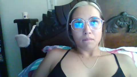 Snapshot of triana_bell chatting on 02-03-25, 08:03 triana_bell online show from 02-03-25, 08:03