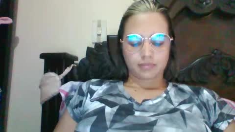 Snapshot of triana_bell chatting on 02-07-25, 10:09 triana_bell online show from 02-07-25, 10:09