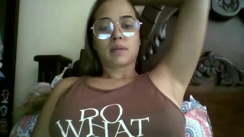 Snapshot of triana_bell chatting on 09-28-25, 03:50 triana_bell online show from 09-28-25, 03:50