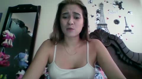 Snapshot of triana_bell chatting on 10-08-25, 04:48 triana_bell online show from 10-08-25, 04:48