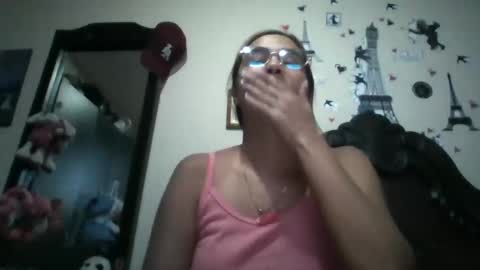Snapshot of triana_bell chatting on 10-20-25, 01:39 triana_bell online show from 10-20-25, 01:39