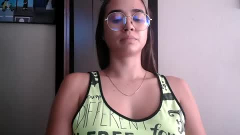 triana_bell online show from 07-06-26, 06:10