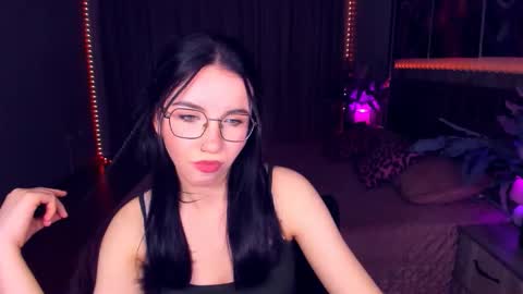 TriciaDaisy online show from 05-29-26, 02:37