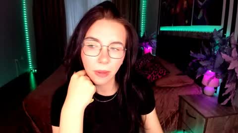TriciaDaisy online show from 06-28-26, 05:24