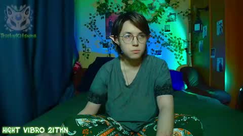 trickykitsune online show from 04-30-26, 05:41