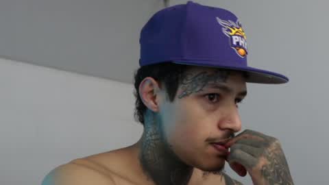 - trieone online show from 12-28-24, 08:16