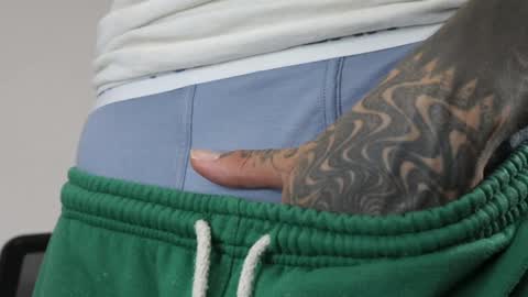 - trieone online show from 04-11-26, 02:38