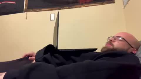 Snapshot of triller402 chatting on 01-11-26, 09:03 triller402 online show from 01-11-26, 09:03