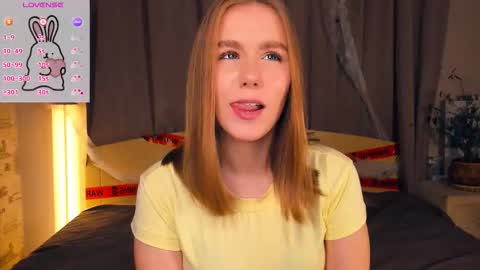 Snapshot of trinahillier chatting on 11-13-25, 07:24 Bubbles online show from 11-13-25, 07:24