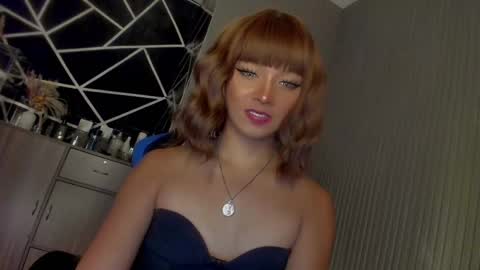 Snapshot of trinityfucksyou chatting on 01-30-25, 11:55 Ms Ella online show from 01-30-25, 11:55