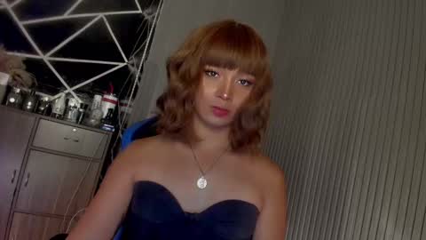 Snapshot of trinityfucksyou chatting on 02-21-25, 04:37 Ms Ella online show from 02-21-25, 04:37