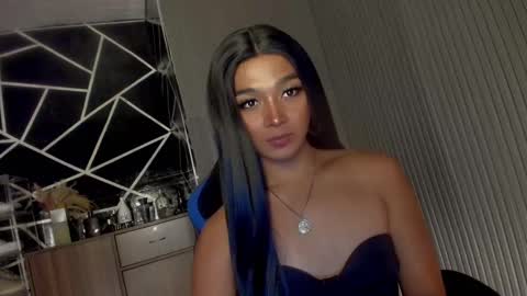 Snapshot of trinityfucksyou chatting on 03-12-25, 05:28 Ms Ella online show from 03-12-25, 05:28