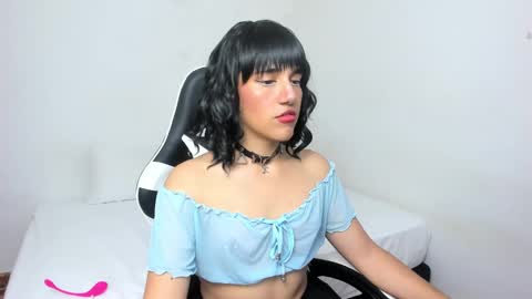 Triny online show from 01-17-25, 11:49