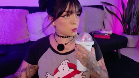 Val martinez  online show from 03-04-26, 12:27