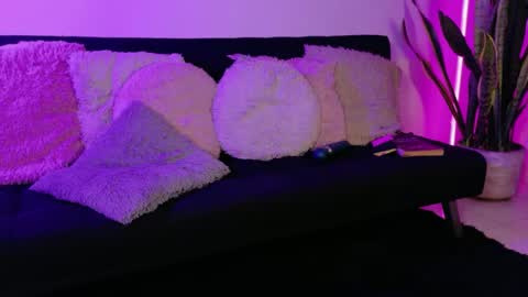 Val martinez  online show from 05-02-26, 02:27