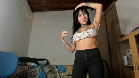 Snapshot of tristan_fantasycam22 chatting on 10-02-25, 09:33 Tristan And Samara online show from 10-02-25, 09:33