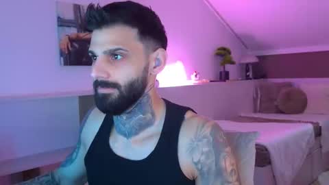 Snapshot of tristangreyaura chatting on 03-05-26, 06:09 Trystan Grey online show from 03-05-26, 06:09