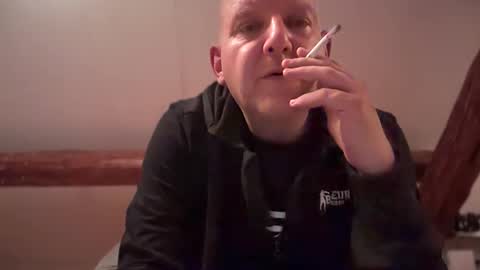 Snapshot of tritonspace chatting on 09-19-25, 11:05 Triton online show from 09-19-25, 11:05