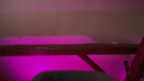 Snapshot of tritonspace chatting on 09-23-25, 01:30 Triton online show from 09-23-25, 01:30