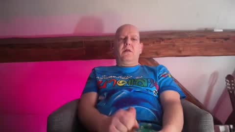 Snapshot of tritonspace chatting on 04-09-26, 02:55 Triton online show from 04-09-26, 02:55