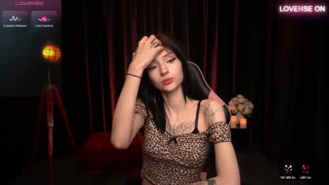 Snapshot of trix_void chatting on 10-27-25, 09:46 trix_void online show from 10-27-25, 09:46