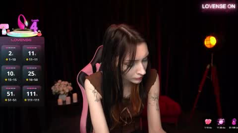 Snapshot of trix_void chatting on 12-19-25, 11:17 trix_void online show from 12-19-25, 11:17