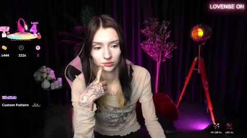 Snapshot of trix_void chatting on 02-13-26, 11:28 trix_void online show from 02-13-26, 11:28