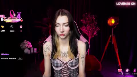 Snapshot of trix_void chatting on 02-20-26, 10:49 trix_void online show from 02-20-26, 10:49