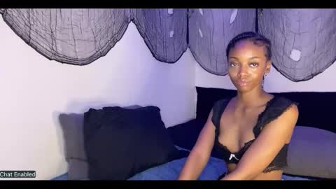 trixie_luv online show from 11-03-25, 02:29