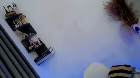 Snapshot of trixie_moore chatting on 03-03-26, 05:13 trixie_moore online show from 03-03-26, 05:13