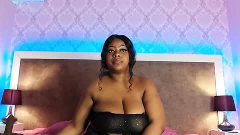 Snapshot of trixiemar chatting on 02-06-25, 10:10 TrixieMar online show from 02-06-25, 10:10