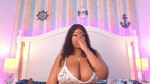 Snapshot of trixiemar chatting on 02-24-25, 08:36 TrixieMar online show from 02-24-25, 08:36